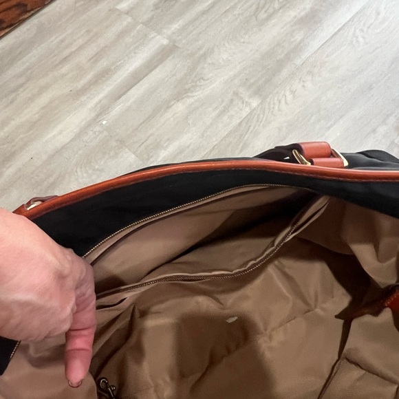 Dooney & Bourke large tote - Picture 11 of 16